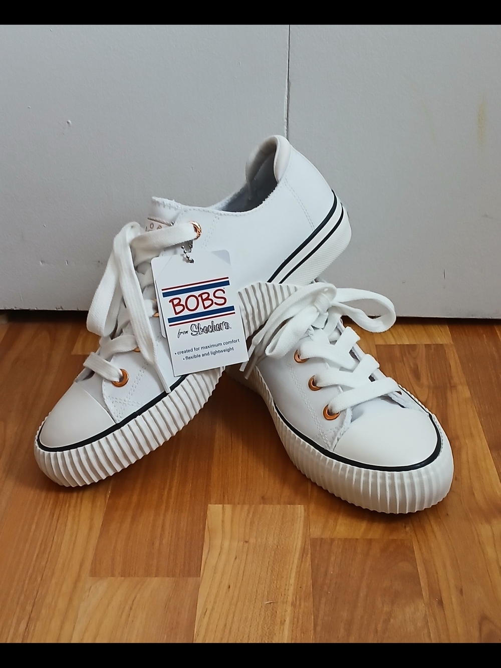 BOBS Skechers Arch Fit Air Cooled White Sneakers Womens Size 8.5 NWT